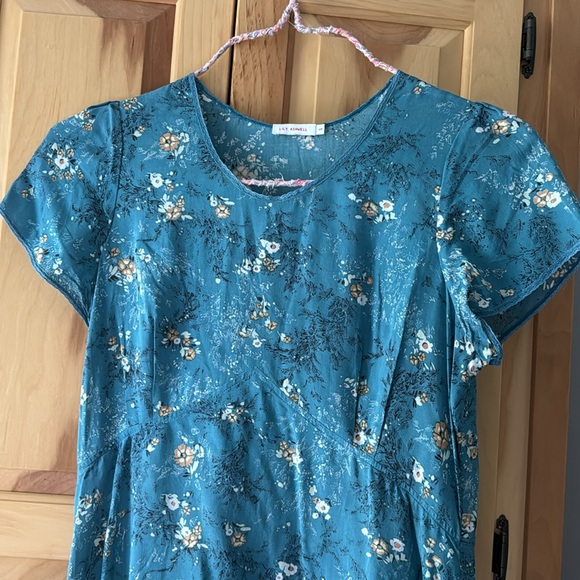 Lily Ashwell dress - Picture 2 of 3